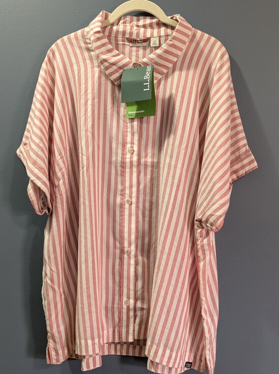 L.L. Bean Tops - NEW L.L. Bean Women’s Pink and White Stripe Button-Up Short Sleeve Shirt 2x *R25